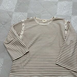 Anthropologie Cream & Brown Striped Long-Sleeve Snap-Shoulder Tee top sweatshirt